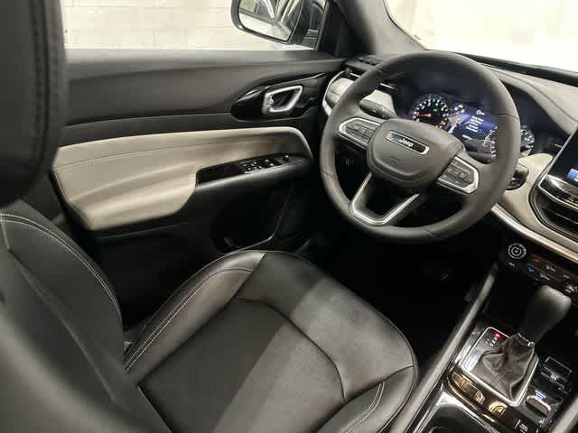 2025 Jeep Compass Limited Silver Zynith Metallic Clearcoat at AutoNation Chrysler Jeep Dodge Ram Spring