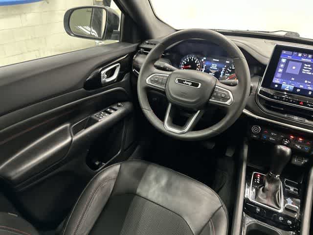 2025 Jeep Compass Trailhawk - 11
