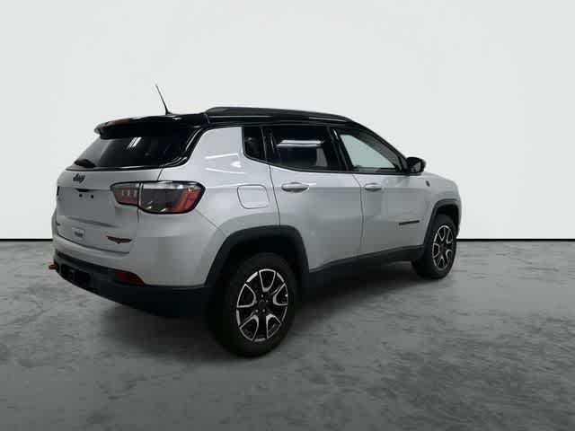 2025 Jeep Compass Trailhawk - 3
