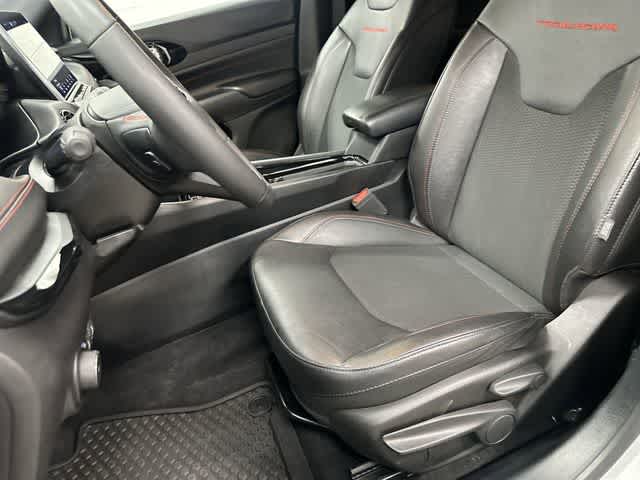 2025 Jeep Compass Trailhawk - 9