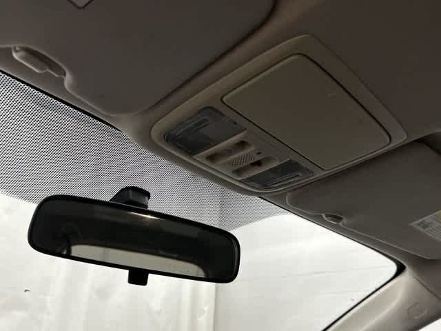 2016 Honda CR-V photo 21 of 32
