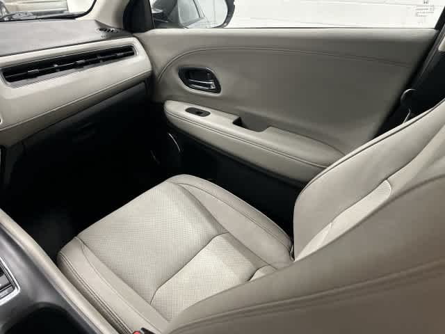 2021 Honda HR-V photo 13 of 32