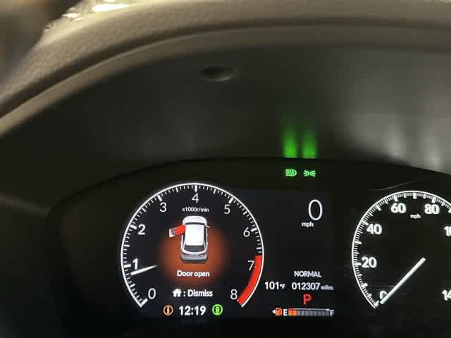 2024 Honda HR-V photo 16 of 32