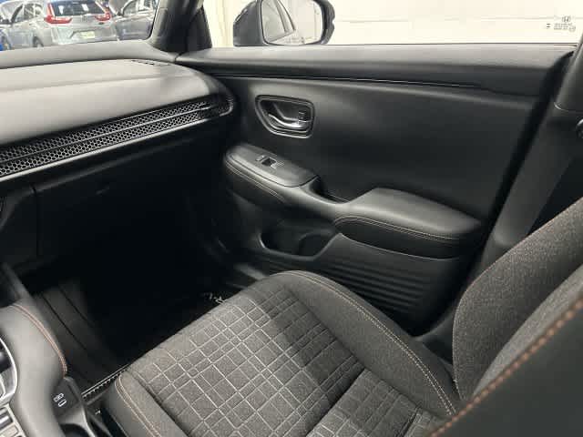 2024 Honda HR-V photo 13 of 32