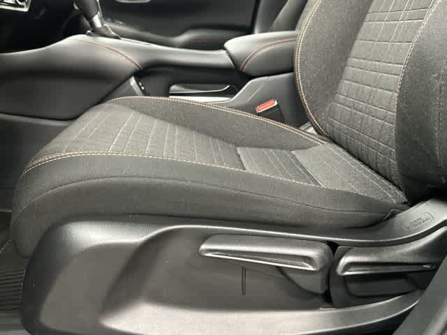 2024 Honda HR-V photo 26 of 32