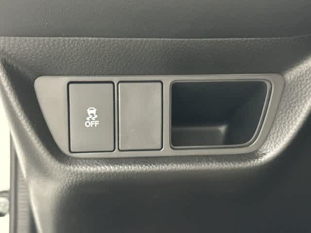 2027 Honda HR-V photo 19 of 32