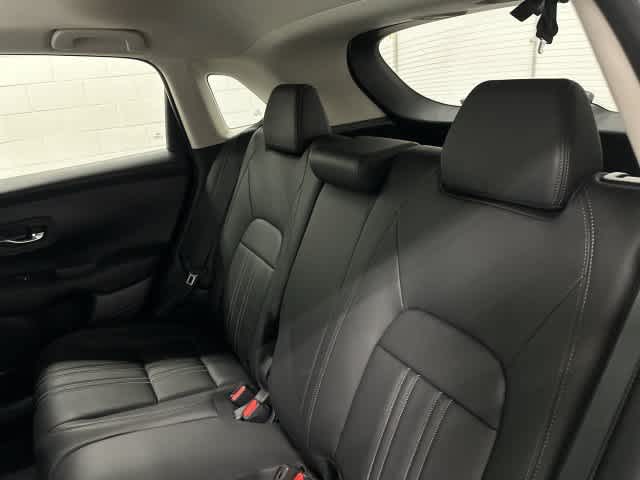 2027 Honda HR-V photo 14 of 32