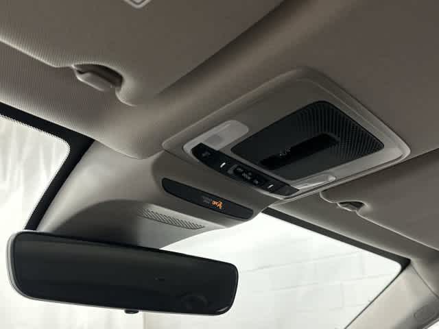 2027 Honda HR-V photo 21 of 32