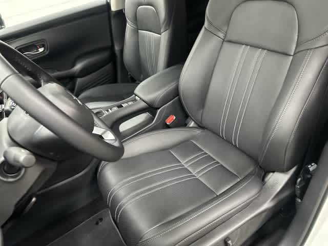 2027 Honda HR-V photo 10 of 32