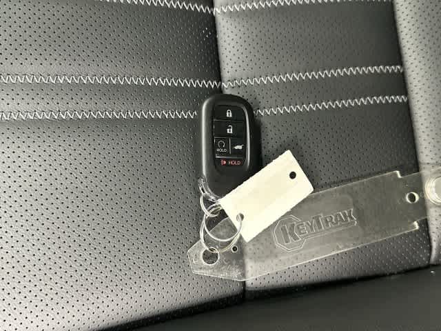 2027 Honda HR-V photo 32 of 32