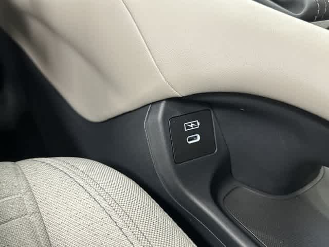 2027 Honda HR-V LX Platinum White Pearl at Team Honda