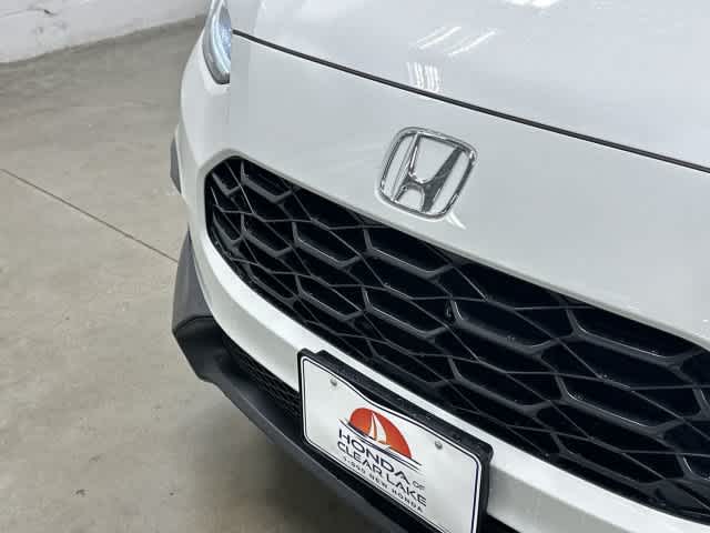 2027 Honda HR-V LX Platinum White Pearl at Team Honda