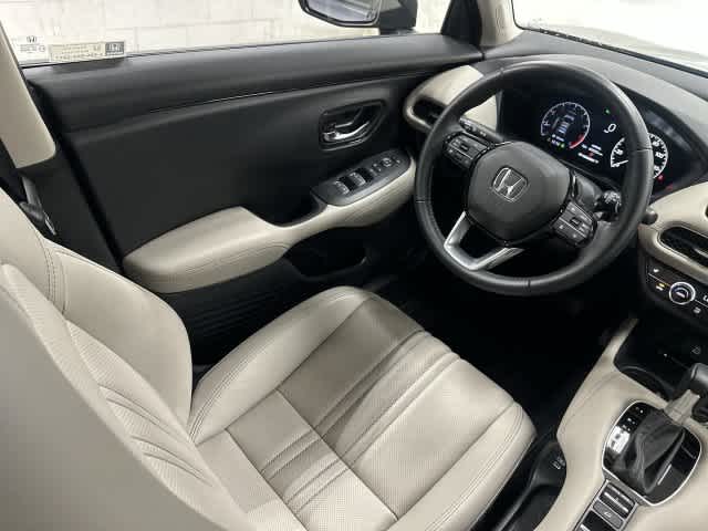 2027 Honda HR-V photo 12 of 32