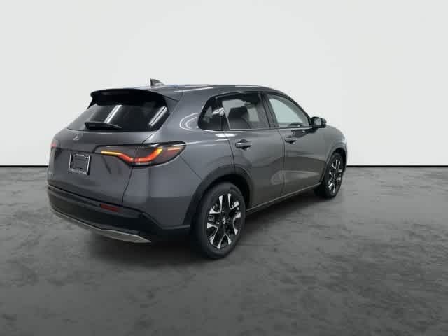 2027 Honda HR-V photo 3 of 32