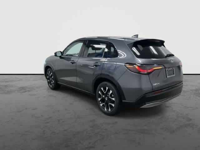 2027 Honda HR-V photo 2 of 32