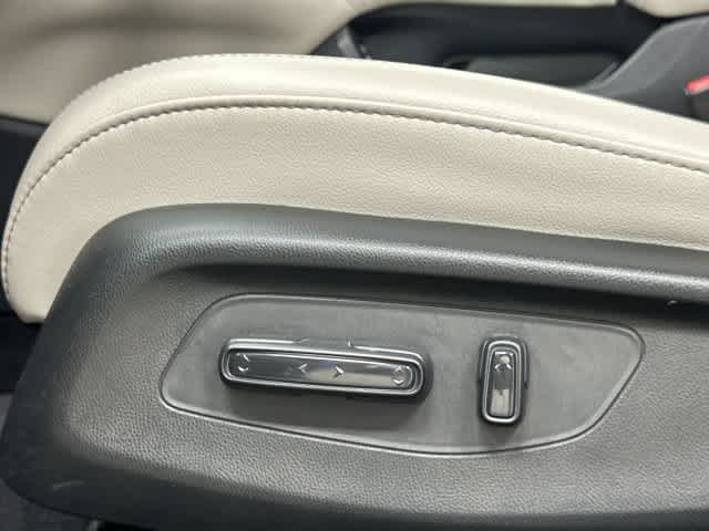 2027 Honda HR-V photo 26 of 32