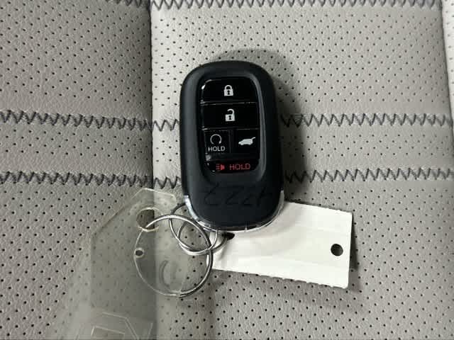 2027 Honda HR-V photo 32 of 32