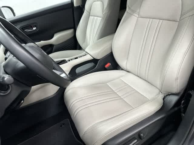 2027 Honda HR-V photo 10 of 32