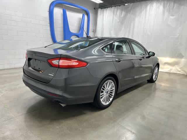 2015 Ford Fusion photo 3 of 33