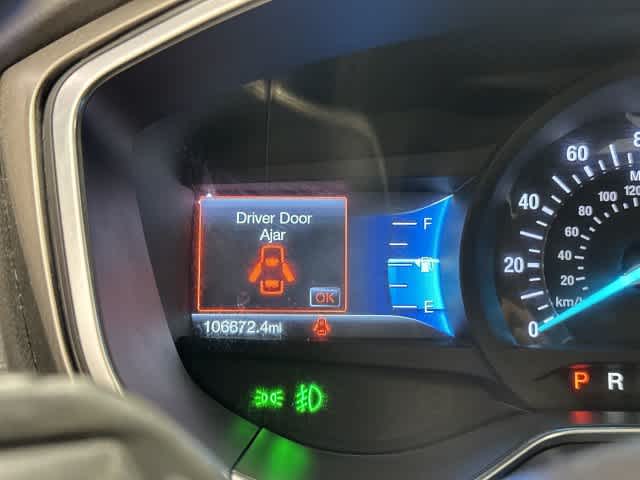 2015 Ford Fusion photo 16 of 33