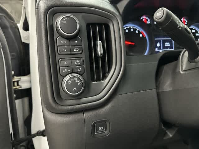 2022 Chevrolet Silverado 1500 photo 19 of 32