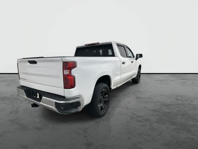 2022 Chevrolet Silverado 1500 photo 3 of 32