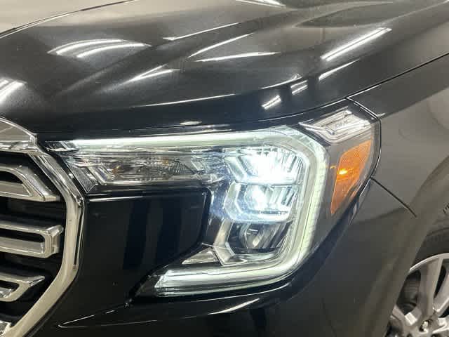 2024 GMC Terrain photo 31 of 32