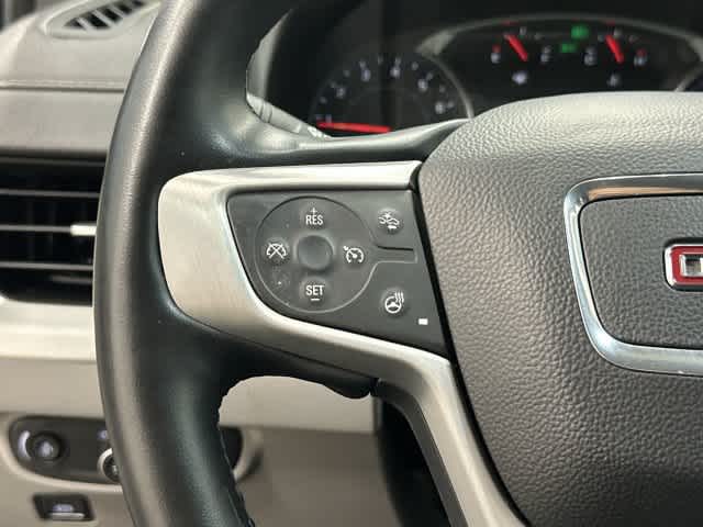 2024 GMC Terrain photo 17 of 32