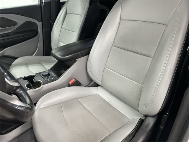 2022 GMC Terrain SLT Summit White at Sterling McCall Nissan