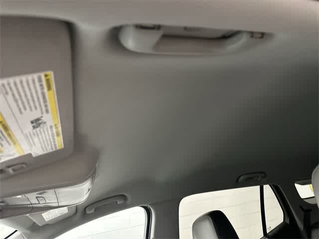 2022 GMC Terrain SLT Summit White at Sterling McCall Nissan