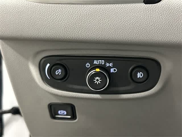 2022 GMC Terrain SLT Summit White at Sterling McCall Nissan