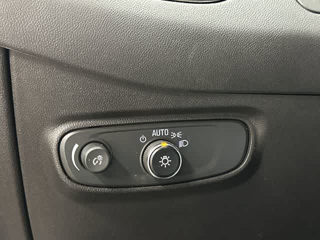 2024 Chevrolet Equinox LT Summit White at Davis Chevrolet