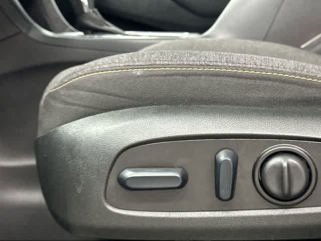 2024 Chevrolet Equinox LT Summit White at Davis Chevrolet