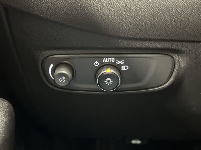 2023 Chevrolet Equinox LT Summit White at Davis Chevrolet