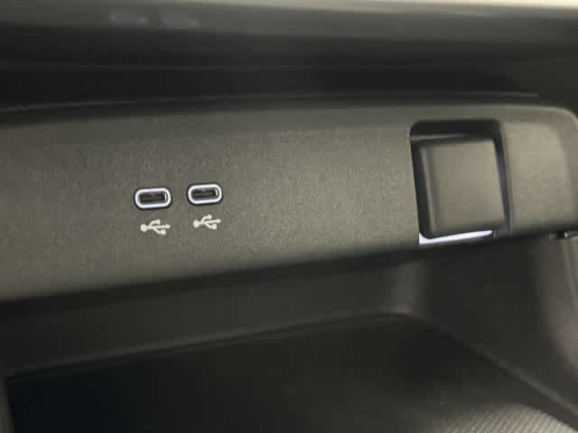 2026 Honda Prologue photo 26 of 33
