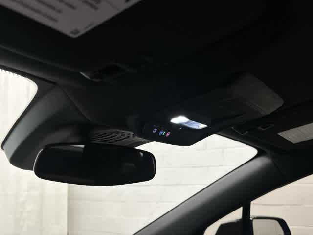 2026 Honda Prologue photo 21 of 33