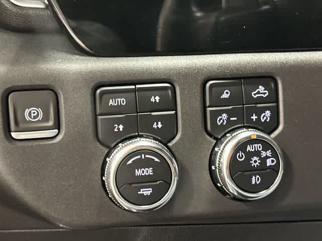 2023 GMC Sierra 1500 SLT Onyx Black at Baytown Ford