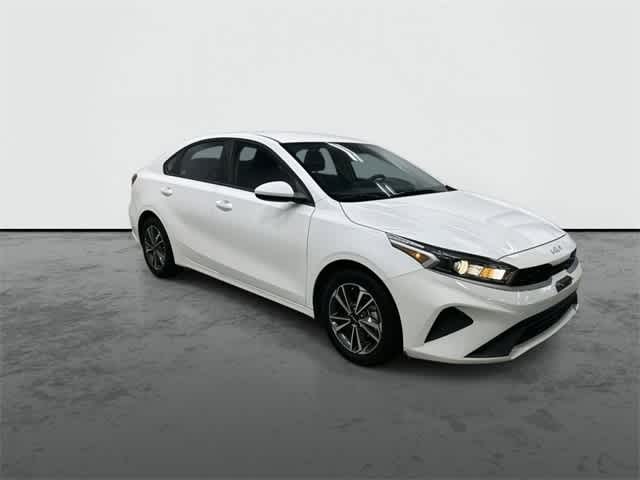 2024 Kia Forte LXS Snow White Pearl at HGreg Houston