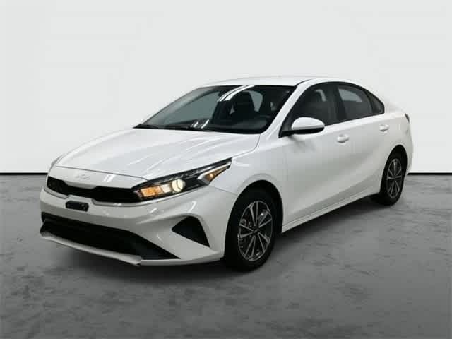 2024 Kia Forte LXS Snow White Pearl at HGreg Houston