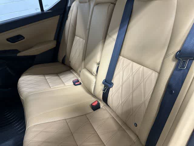 2025 Nissan Sentra SV - 10