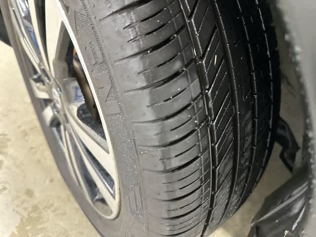 2019 Nissan Kicks photo 29 of 32