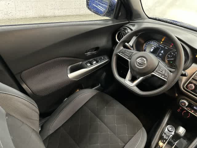2019 Nissan Kicks photo 12 of 32