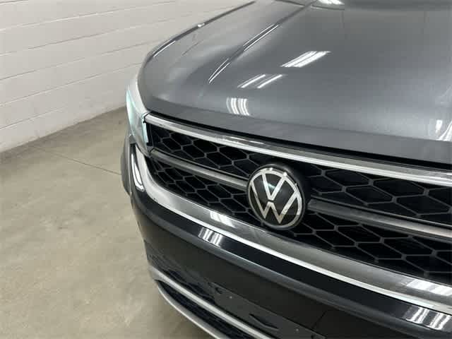 2023 Volkswagen Taos SE Platinum Gray Metallic at Lone Star Chevrolet