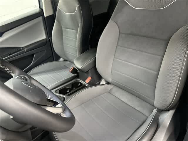 2023 Volkswagen Taos SE Platinum Gray Metallic at Honda of Clear Lake