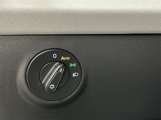 2023 Volkswagen Taos SE Platinum Gray Metallic at Honda of Clear Lake