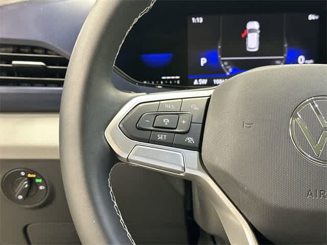 2023 Volkswagen Taos SE Platinum Gray Metallic at Honda of Clear Lake