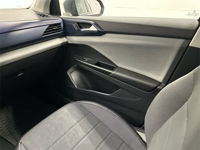 2023 Volkswagen Taos SE Platinum Gray Metallic at Honda of Clear Lake