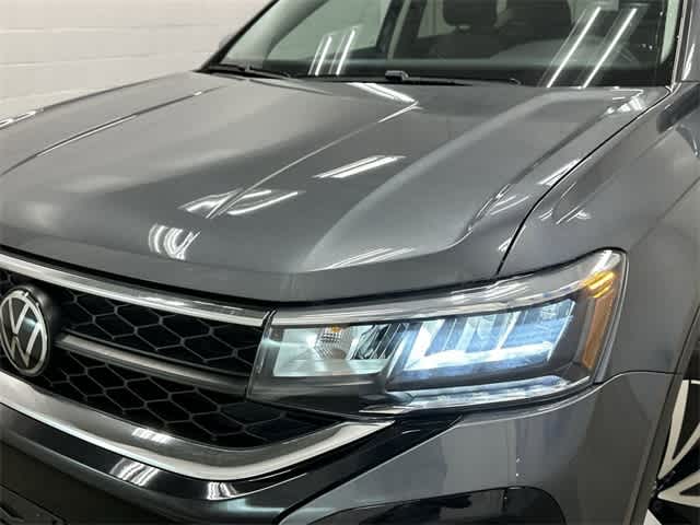 2023 Volkswagen Taos SE Platinum Gray Metallic at Honda of Clear Lake