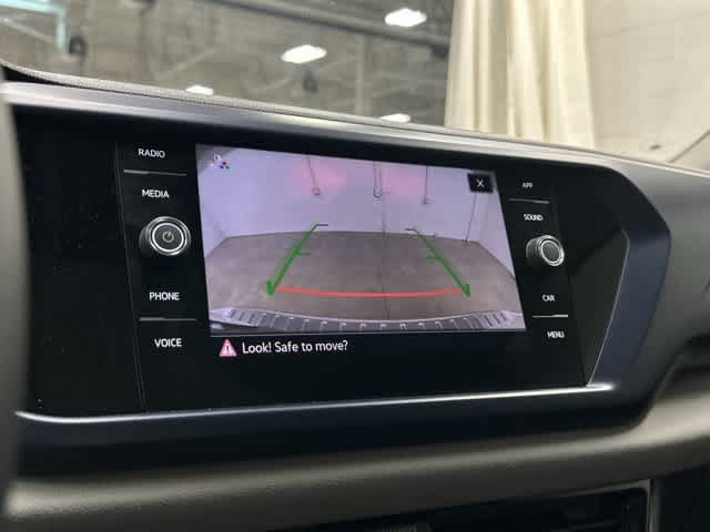 2023 Volkswagen Taos SE Pure White at HGreg Houston
