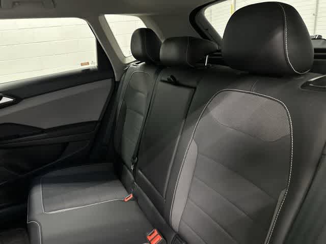 2023 Volkswagen Taos SE Pure White at HGreg Houston